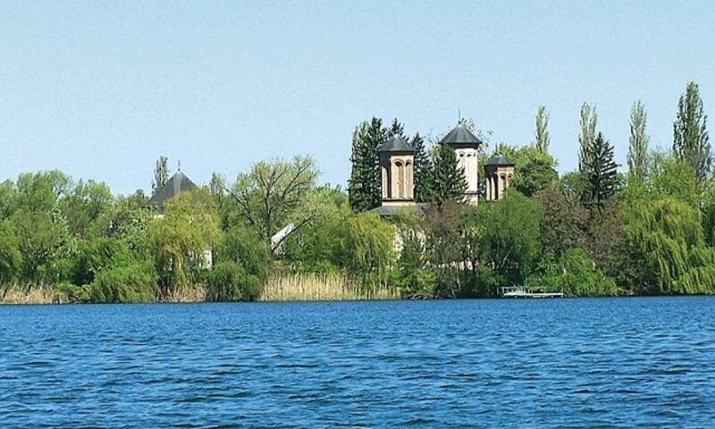 Teren cu deschidere la Lacul Snagov